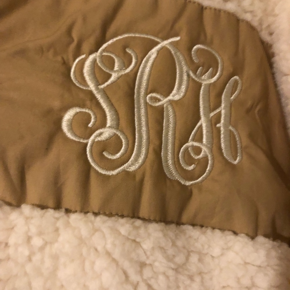 Sherpa jacket. - Picture 2 of 3